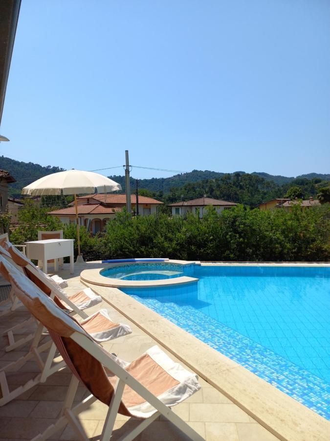 Villa Ester Camaiore Ngoại thất bức ảnh